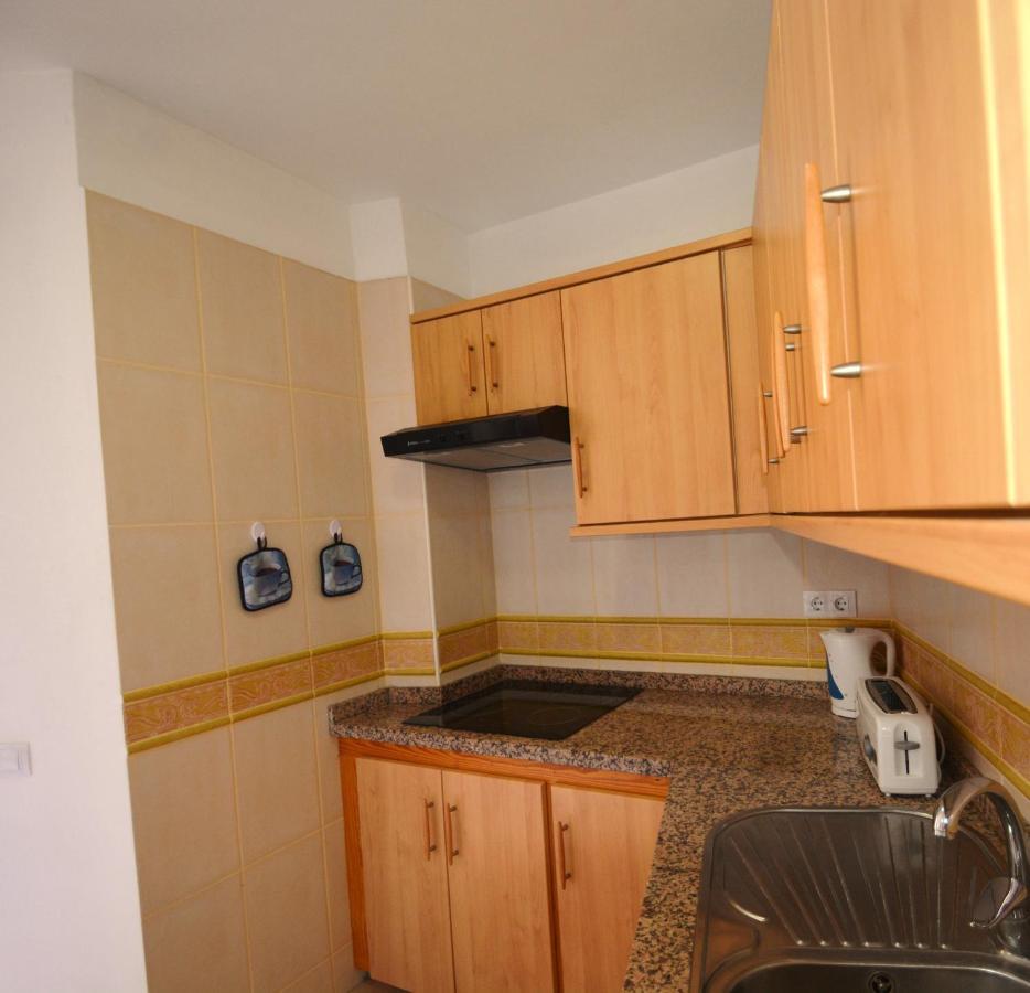 Apartamentos Andrea Calera Bagian luar foto